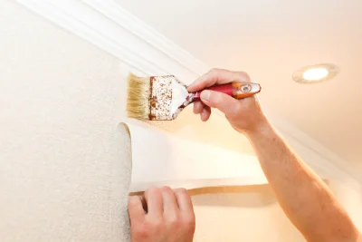 Pose de papier peint à Surcamps — revêtements muraux et toiles de verre